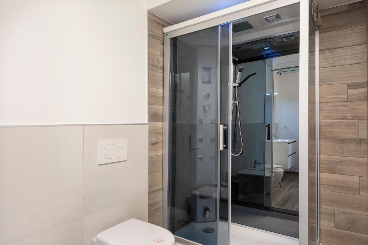 Skylake Penthouse By Impero House Stresa Dış mekan fotoğraf